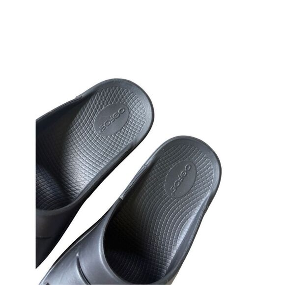 OOFOS MEN'S OOAHH SLIDES SANDALS BLACK size 7 Comfort Recovery - Picture 3 of 9